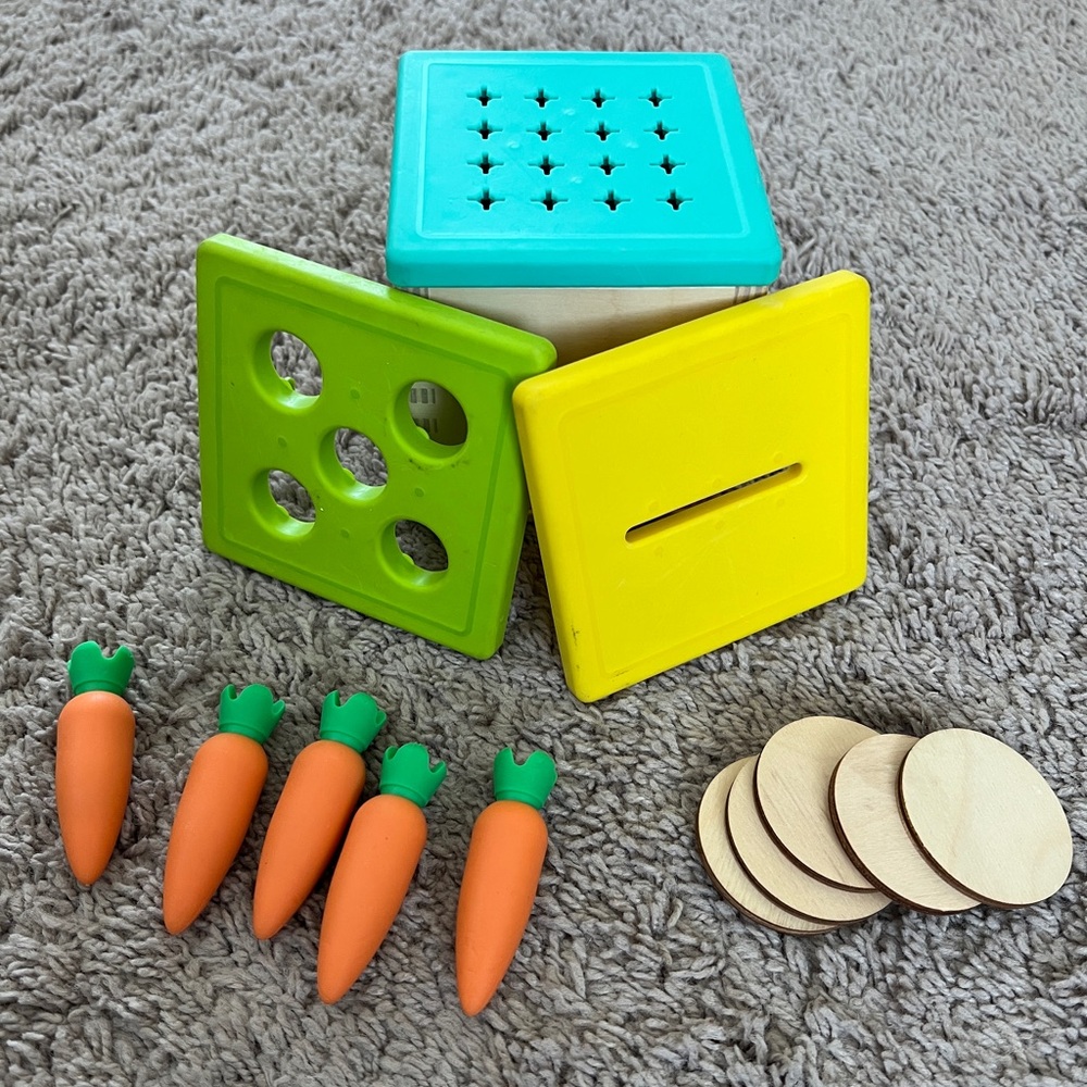 Lovevery Coin Box